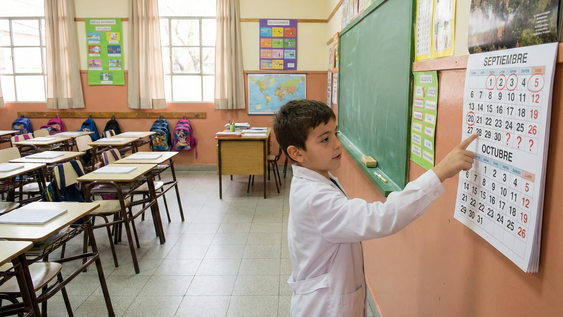 segun las investigaciones, las personas mas inteligentes de la clase tienden a nacer en estos meses