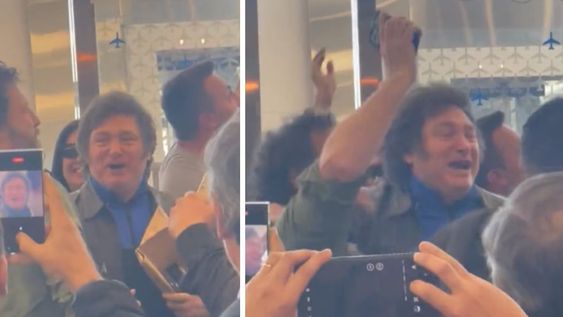 A puro canto, Javier Milei esperaba embarcar su vuelo hacia Mendoza