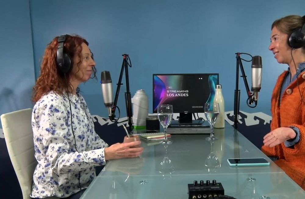 Laura Yofe junto a Alejandra Vargas en Los Andes Streaming. En esta oportunidad, hablaron sobre la partida de un ser querido.