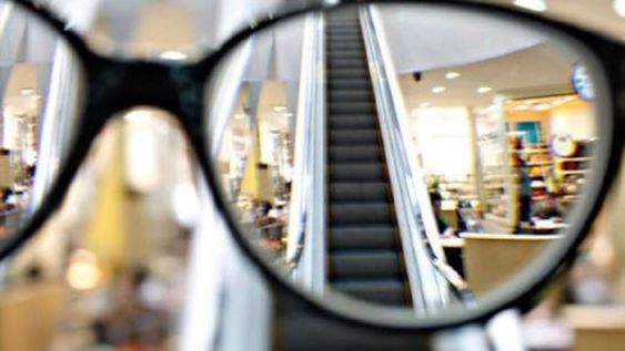 Miopía y hábitos: cómo las condiciones de vida afectan nuestra visión