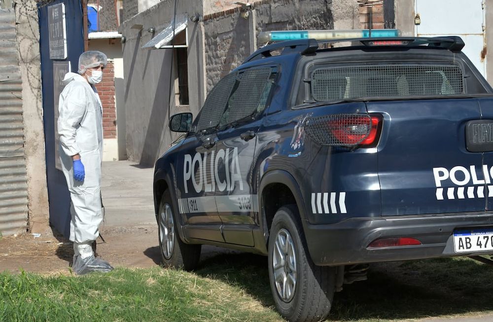 Hallaron a una madre y su pequeña hija muertas y buscan determinar si fue un asesinato seguido de suicidio. Foto de archivo: Orlando Pelichotti