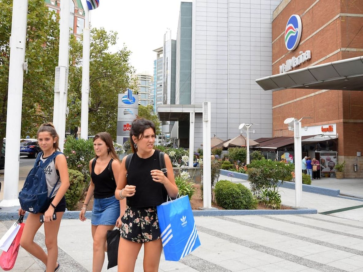 Las compras en Chile, una costumbre mendocina que no afloja en verano