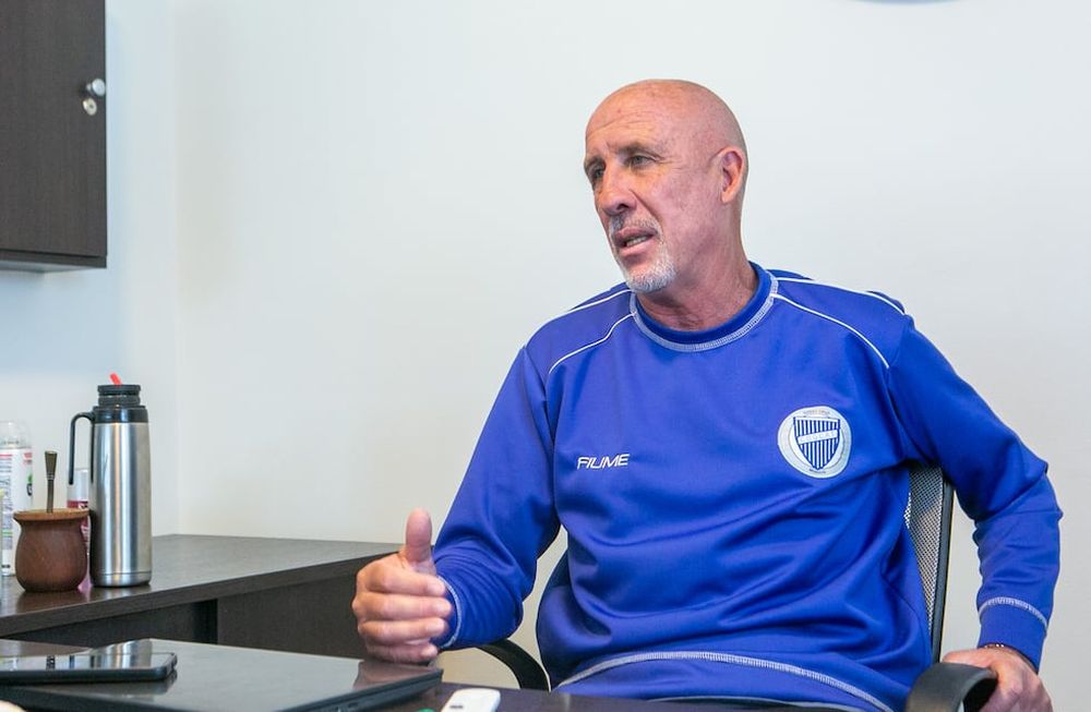 “Nací para ser futbolista, no director técnico”. Gentileza