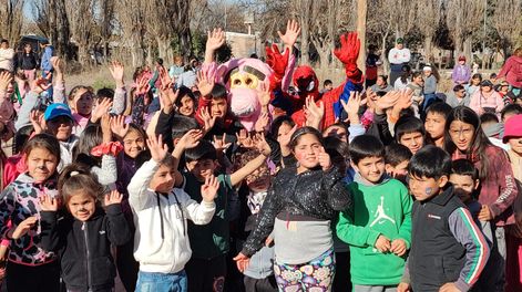 Un grupo de amigos pide ayuda para organizar festejo del Día del Niño en la zona rural de San Martín