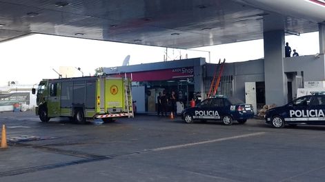 Los Andes | Varios móviles policiales y hasta los bomberos de Godoy Cruz fueorn desplazados para detener a los delicuentes. / Gentileza Ministerio de Seguridad.