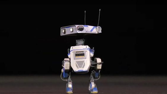 Disney, Nvidia y Google presentaron a Blue, un robot inspirado en Star Wars con inteligencia artificial.