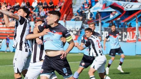 Por la 31° fecha, Gimnasia y Esgrima visitó a Brown de Adrogué por la Primera Nacional. / Gentileza: Prensa GyE.