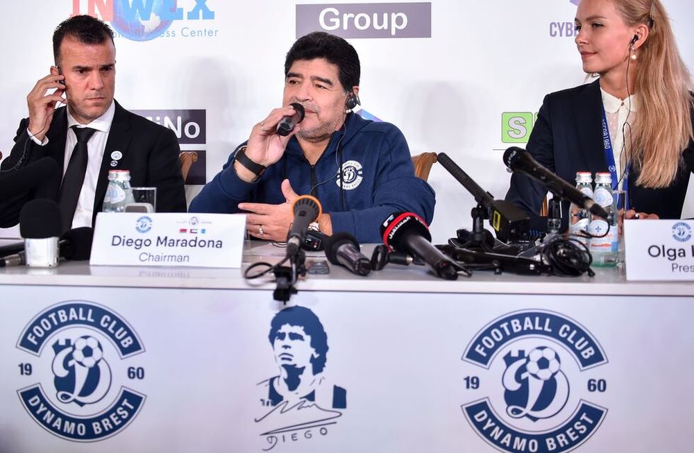 Maradona debuta en Bielorrusia como presidente del Dinamo Brest