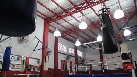 Parados: el boxeo sigue sin soluciones por ahora
