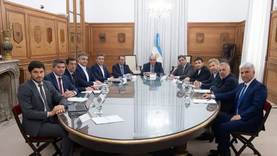 El gobernador Alfredo Cornejo se reunió con el jefe de Gabinete, Guillermo Francos. También participaron otros mandatarios de Juntos por el Cambio.
