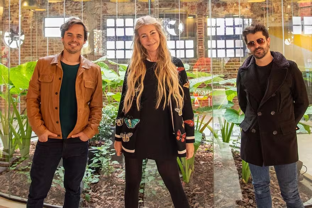Cris Morena junto a Erreway