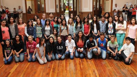 Convocatoria a aspirantes a la Beca “Dr. Adolfo Calle” 2022