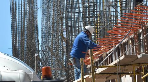 La construcción es uno de los sectores que podrían empujar la vitivinicultura en 2023.Foto: Orlando Pelichotti