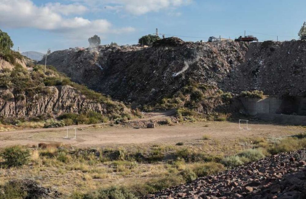 Suárez envió a la Legislatura un proyecto de ley que busca ordenar el territorio del piedemonte para resguardar el avance urbano. / Gentileza