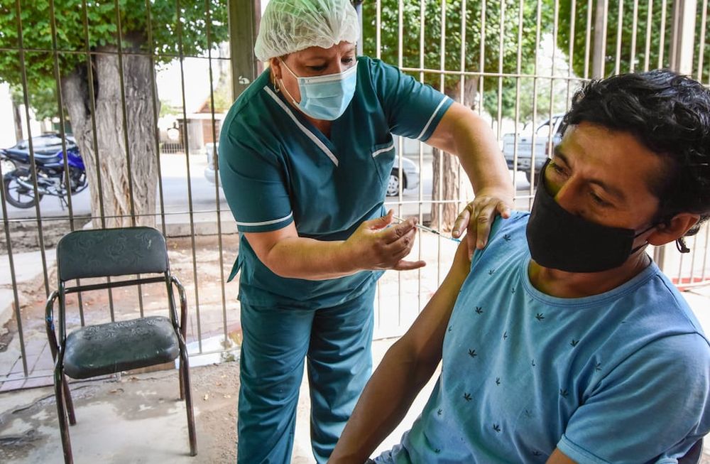En Mendoza hasta el momento se han aplicado más de 3 millones y medio de vacunas contra el coronavirus. Foto: Mariana Villa / Los Andes