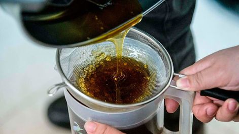 Los Andes | Tanto desde el Consejo Apícola como investigadores de UNCuyo están trabajando para desarrollar un miel monofloral con características únicas. Aseguran que es posible.