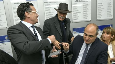 Los Andes | La Suprema Corte discute cambios al proyecto de ley y el radicalismo espera. En la imagen, los jueces de la Sala 2, Omar Palermo, José Valerio y Mario Adaro. Foto: Orlando Pelichotti / Los Andes