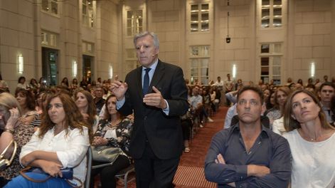 El doctor Daniel López Rosetti habló de sentimientos y emoción