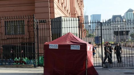 La beba que murió en la puerta de Casa Rosada tenía una hermana melliza: la historia de la familia. / Foto: Luciano Thieberger/Clarín