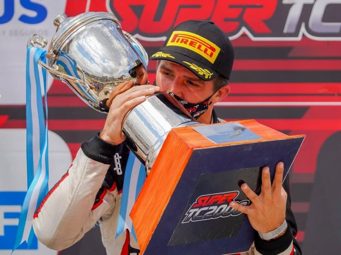 Matías Rossi: “El Súper TC2000 es la categoría máxima de Argentina”