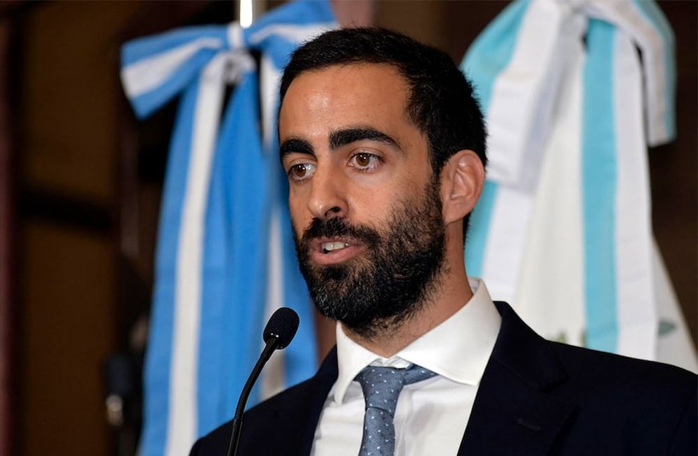 El ministro de Hacienda Víctor Fayad, está al frente de la negociación con el Banco Nación. Foto Orlando Pelichotti