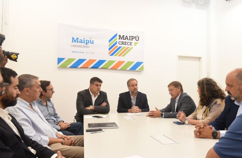 El intendente de Maipú, Matías Stevanato recibió al gobernador Rodolfo Suárez, al vicegobernador Mario Abed y a parte del gabinete provincial.