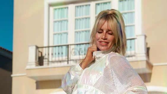 Flor Peña es “dueña absoluta” de su cuerpo y lo demostró con un look impactante