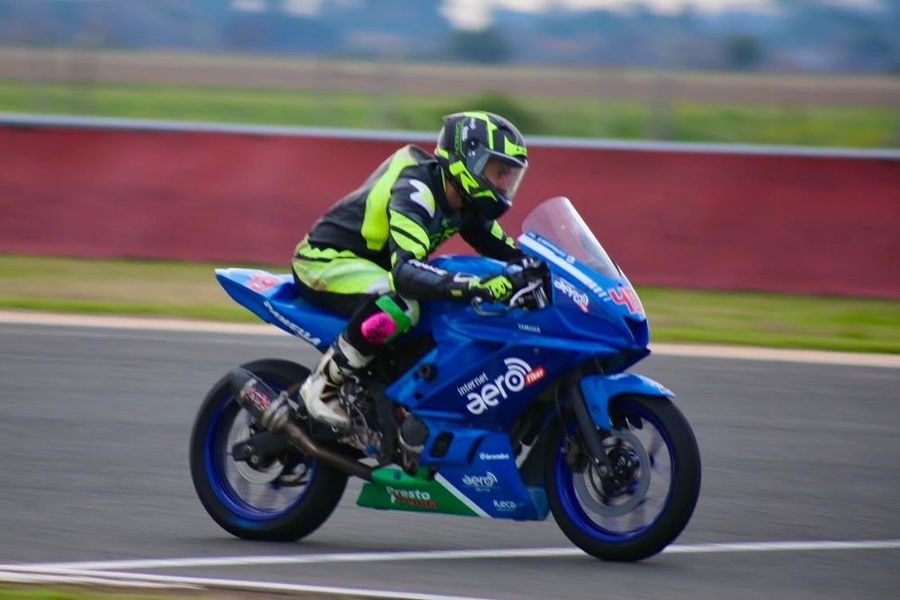 Motociclismo. Mariano Villalobos en una escena de la competencia realizada en San Nicolás