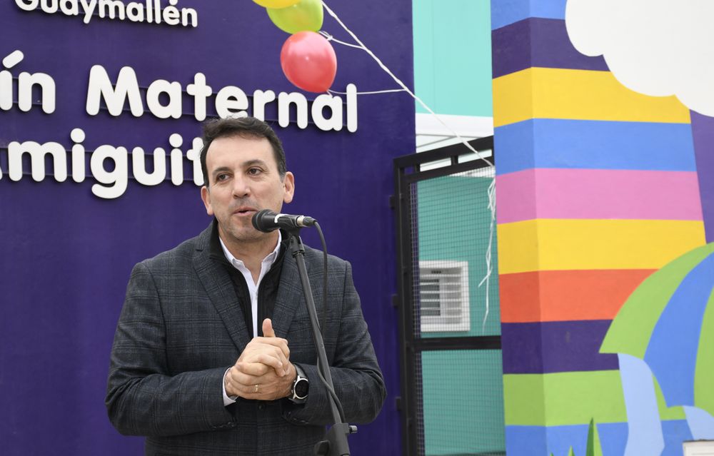 El titular de la Dirección General de Escuelas, Tadeo García Zalazar.