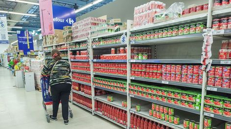 Una familia necesitó en abril casi 100 mil pesos para adquirir la Canasta Básica Alimentaria y no caer en la indigencia. Foto: Mariana Villa / Los Andes