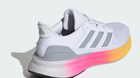 Cuánto cuestan unas zapatillas Adidas con 48% de descuento.