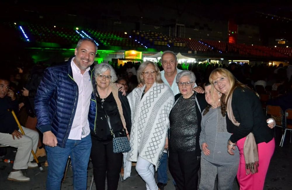 Más de 4 mil personas disfrutaron del gran baile de adultos mayores en Maipú