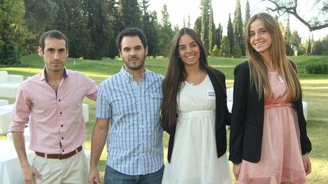 Mujeres profesionales con mucho glamour