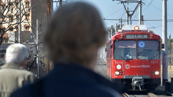 Mendoza 19 Agosto  de 2021 PolíticaSubsidios al Transporte Público.Mendoza es una provincia con mucho incremento de subsidio en su Transporte Público de Pasajeros.En la foto estaciones del MetroTranvía de Pasajeros Foto: Orlando Pelichotti