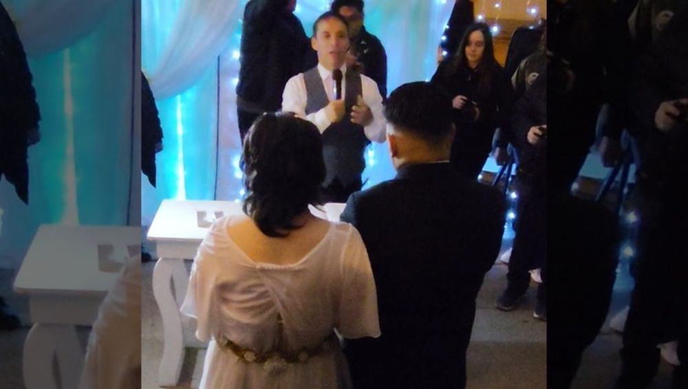 La pareja se conoce desde chicos en Bahía Blanca y se volvieron a reencontrar años después. 