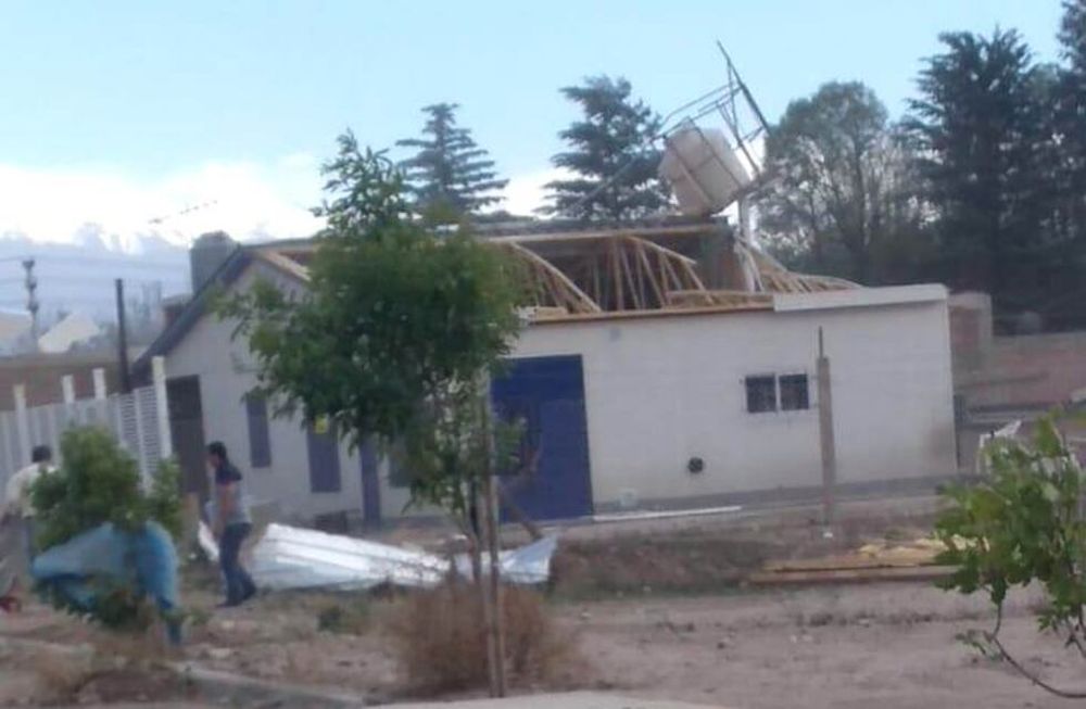 El fuerte viento provocó incidentes en Valle de Uco.