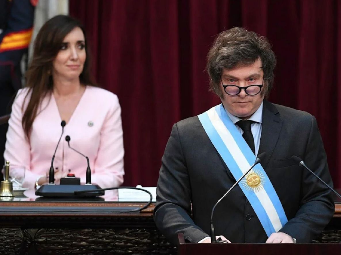 El presidente se reunirá con su Gabinete y colaboradores luego de su discurso, pero excluirá a la vicepresidenta. Foto: NA.