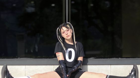 Flor Alba, la mendocina que Cristian Castro eligió para su banda heavy metal.