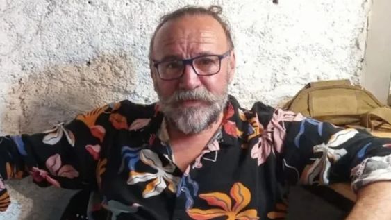 preocupa la salud de cacho garay tras la amputacion de los dedos de un pie: lo va destruyendo de a poco