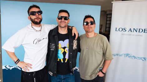 Los Caligaris regresan a Mendoza con un nuevo show y en la previa visitaron la redacción de diario Los Andes. Foto: gentileza Juane Grilli.