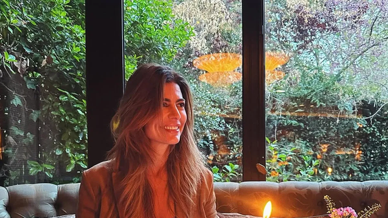 Juliana Awada y su decorado moderno, espontaneo y esencial que conecta todo.