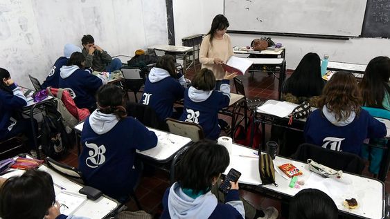 El SUTE rechazó otra oferta salarial del Gobierno. Escuela José Vicente ZapataFoto:  Orlando Pelichotti