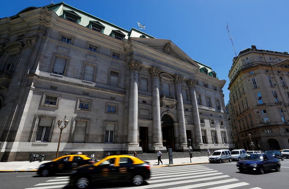 Fachada del Banco de la Nación Argentina, Buenos Aires. (Reuters)