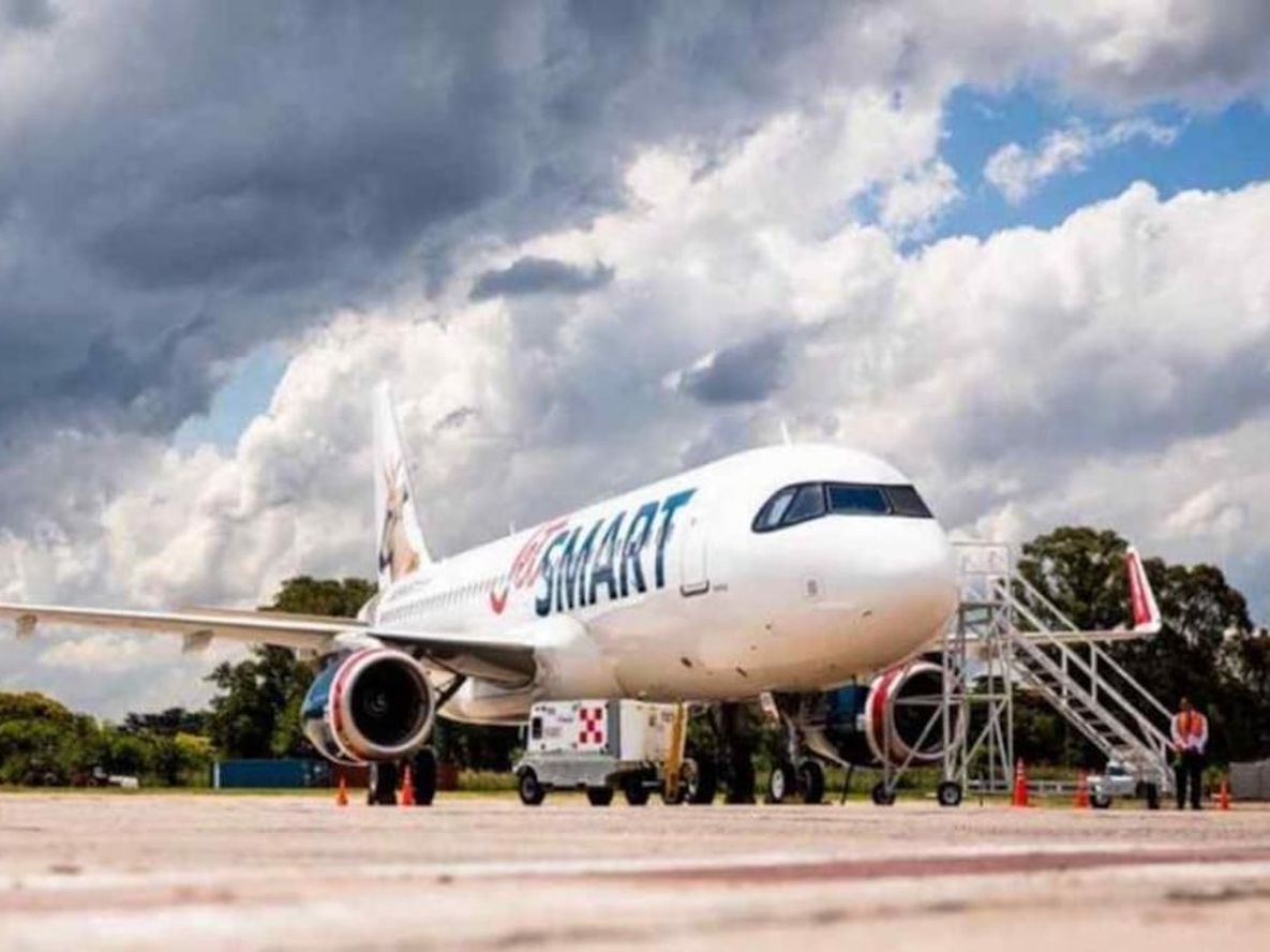 La empresa tendrá varias frecuencias semanales entre Mendoza y Chile desde el 2024. (Facebook JetSmart)
