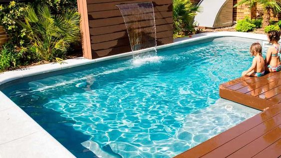 Jardines en verano: las piscinas ganan protagonismo
