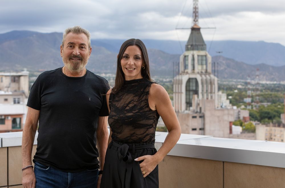 Daniel Vila y Laura Rez Masud, En la Cima de Los Andes.