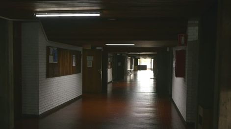 Pese al anuncio del descuento, la adhesión al paro en colegios de la UNCuyo llega a 90%. Foto: Orlando Pelichotti / Los Andes.