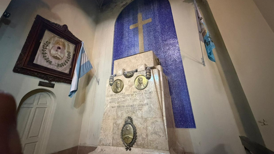 Los tesoros sanmartinianos que resguarda la basílica de San Francisco y están en peligro por su pésimo estado