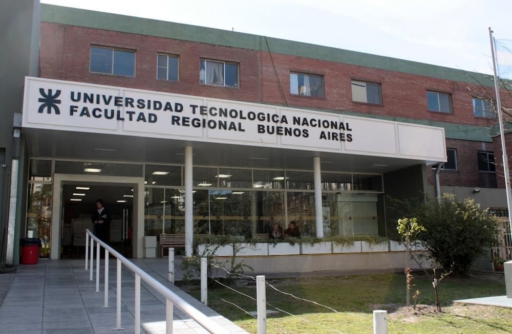 Estudiantes de la UTN recibieron un particular mensaje para ponerse al día con las cuotas.