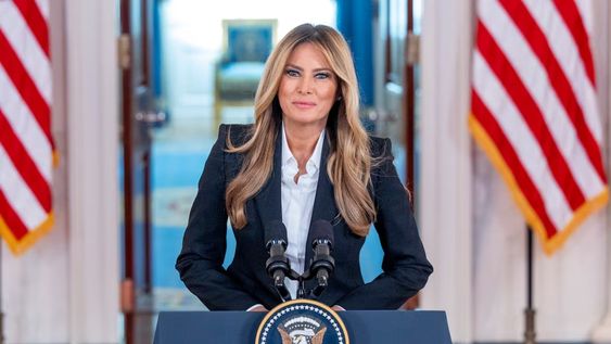Desde la Casa Blanca, Melania Trump pidió dar voz a víctimas de Epstein. (archivo)